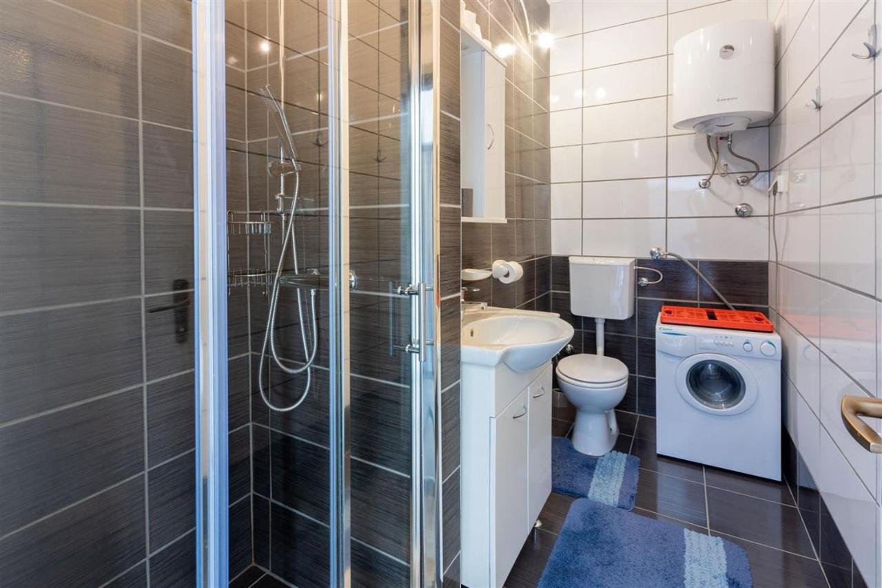 Apartamento Katy&Mladen 1 Baška Exterior foto